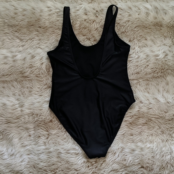 Boohoo bodysuit - Picture 6 of 7